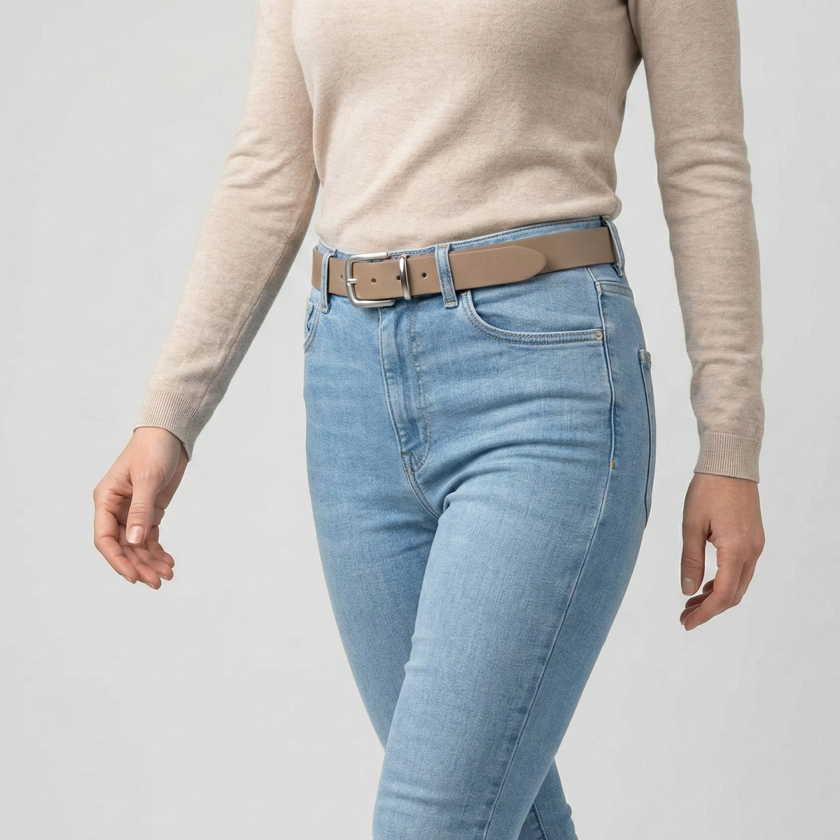 Eleganter 3cm Damengürtel „Alexandra" in Taupe – Schmaler Gürtel mit silberfarbener Schnalle und Schlaufe