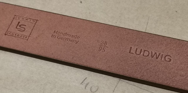 Personalisierung Lederaccessoires